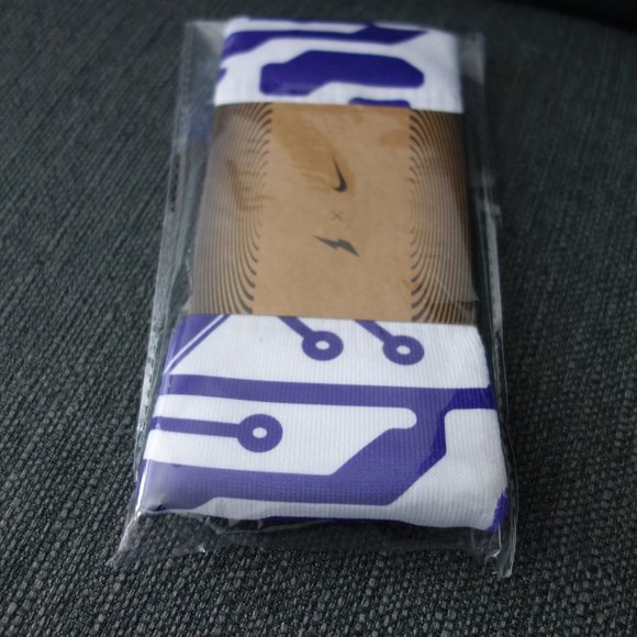 RTFKT Robot Socks *Brand New Never Taken Out of the Package-Extremely Limited* - Picture 4 of 4